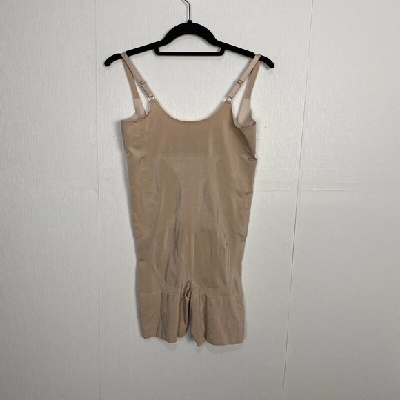 Spanx Women’s Beige Oncore Open Bust Mid-Thigh Bodysuit One Piece Size XL. - Picture 4 of 11